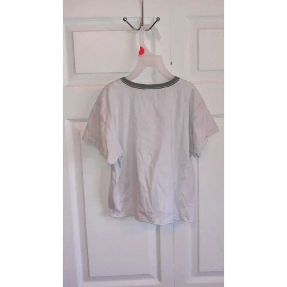 Disney Winnie the Pooh Shirt Womens Small S White Gray Ringer Rabbits House Crew